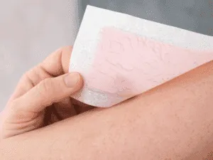 Ceretta a freddo: rimuovere i peli senza danni alla pelle Ceretta a freddo in striscia su pelle