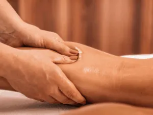 Massaggio per attivare sistema linfatico